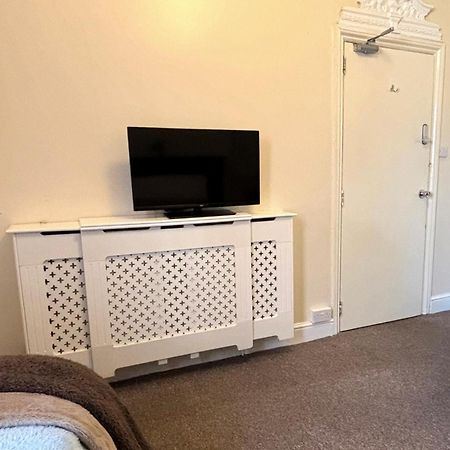 Shirley House 1, Guest House, Self Catering, Self Check In With Smart Locks, Use Of Fully Equipped Kitchen, Walking Distance To Southampton Central, Excellent Transport Links, Ideal For Longer Stays Exterior foto