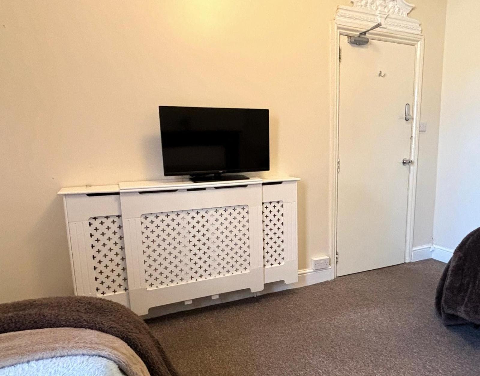 Shirley House 1, Guest House, Self Catering, Self Check In With Smart Locks, Use Of Fully Equipped Kitchen, Walking Distance To Southampton Central, Excellent Transport Links, Ideal For Longer Stays Exterior foto